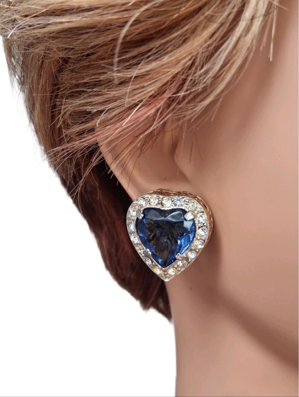 ​Vintage LERU Sapphire Blue Rhinestone Heart Clip On Earrings Mid Century